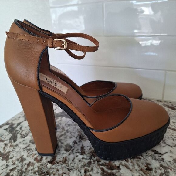 Valentino  Garavani Brown Leather Heel Platform Flats Sandals Size 39.5 - Picture 2 of 15